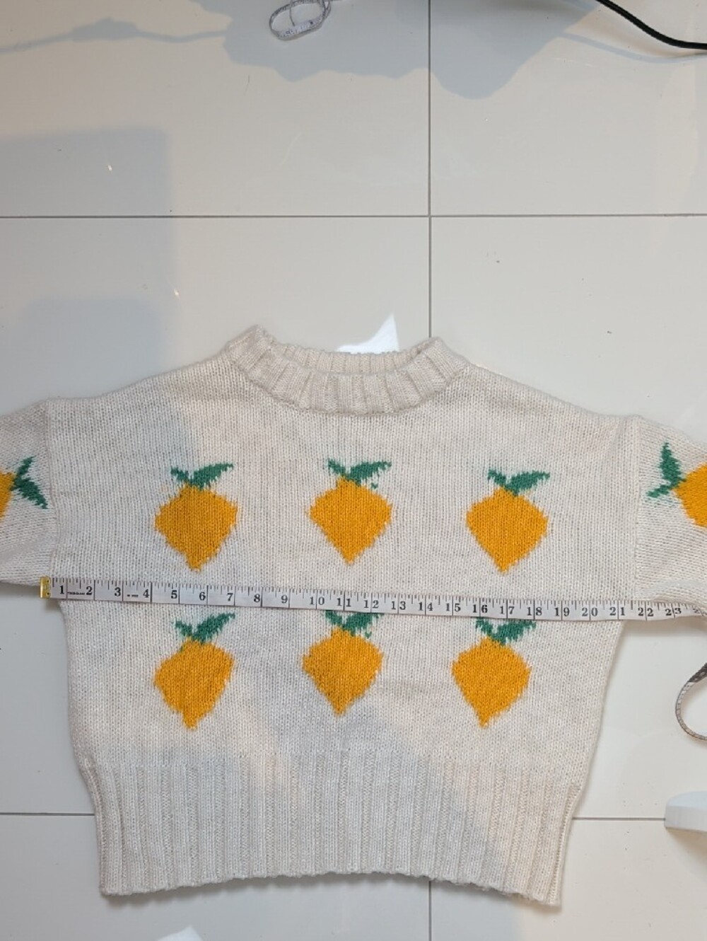 EUC Daisy Street White Lemon Knit Crop Sweater M - Picture 9 of 13